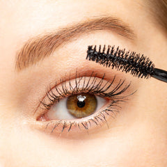Swatch of Lune+Aster Eclipse Mascara on lashes highlighting tubing formula