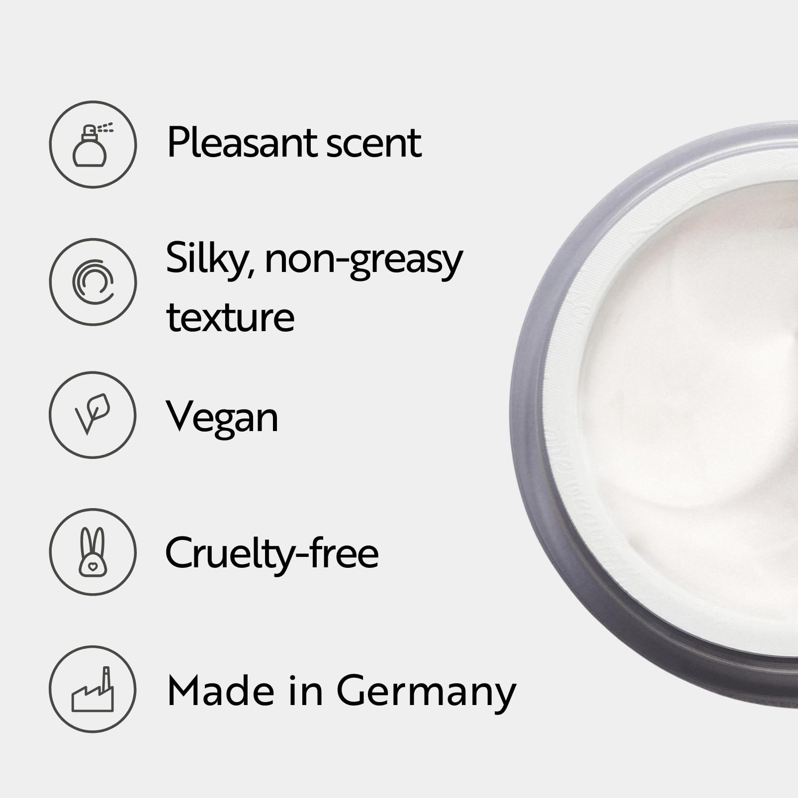 M. Asam Perfect Teint on face with makeup for refined pores