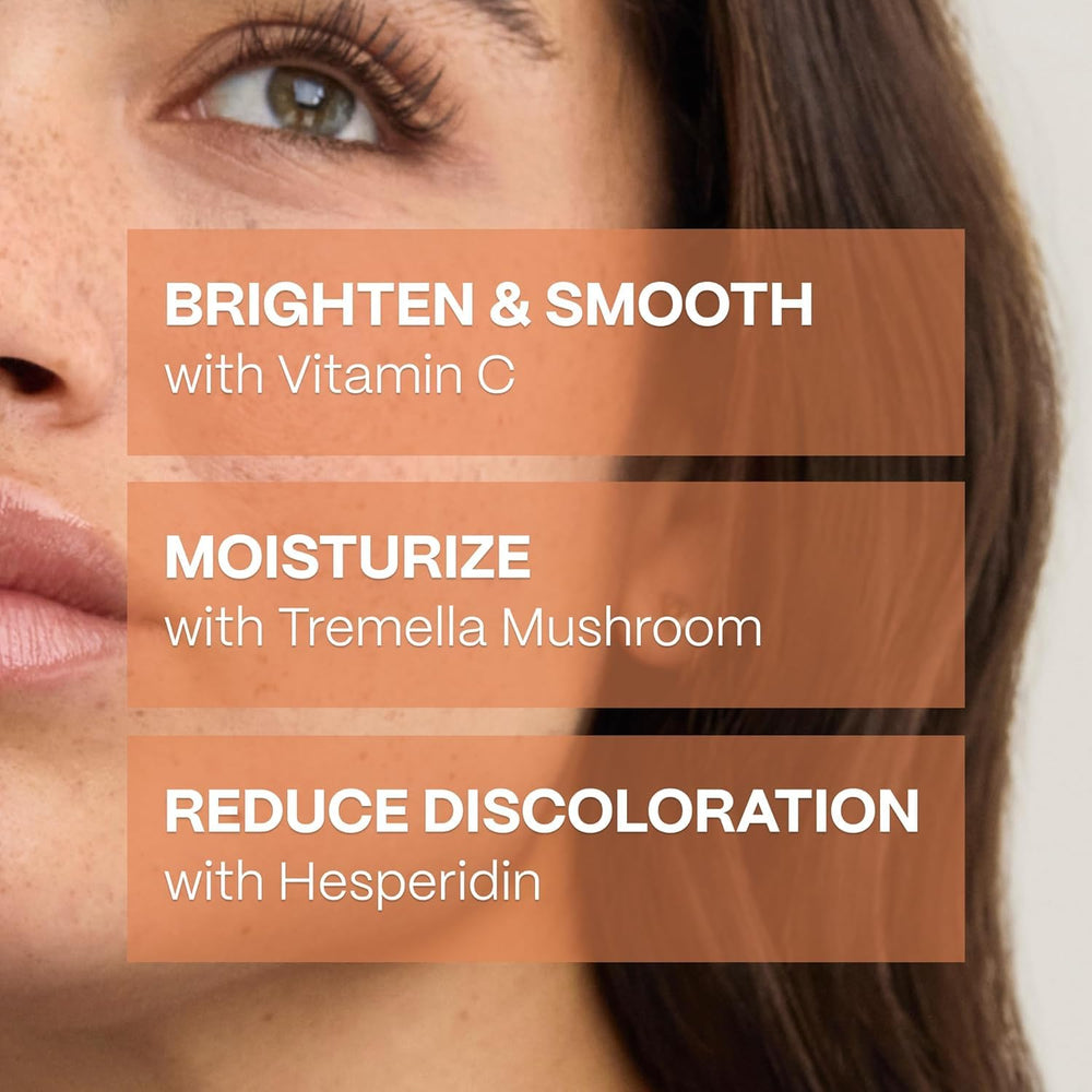 Mad Hippie Vitamin C Toning Mist mist spray in action for refreshing skin