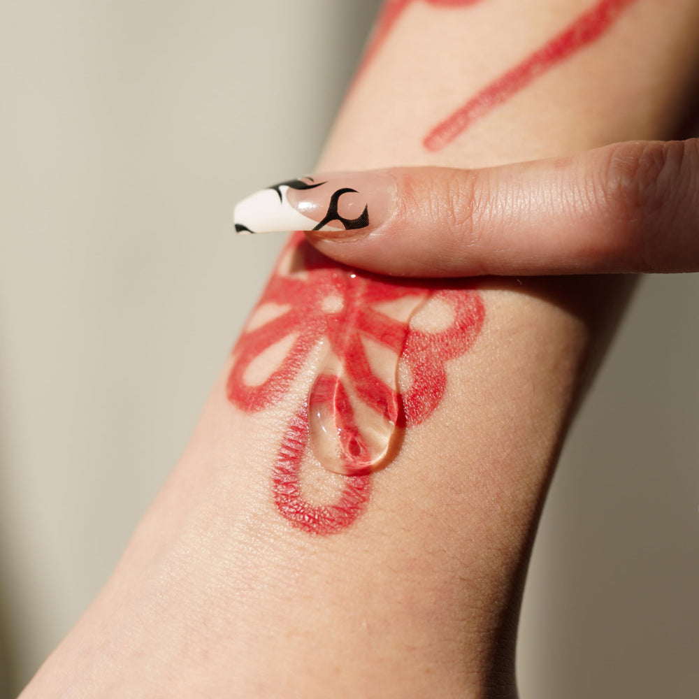 Closeup texture of Mad Rabbit tattoo aftercare gel for comfortable wear