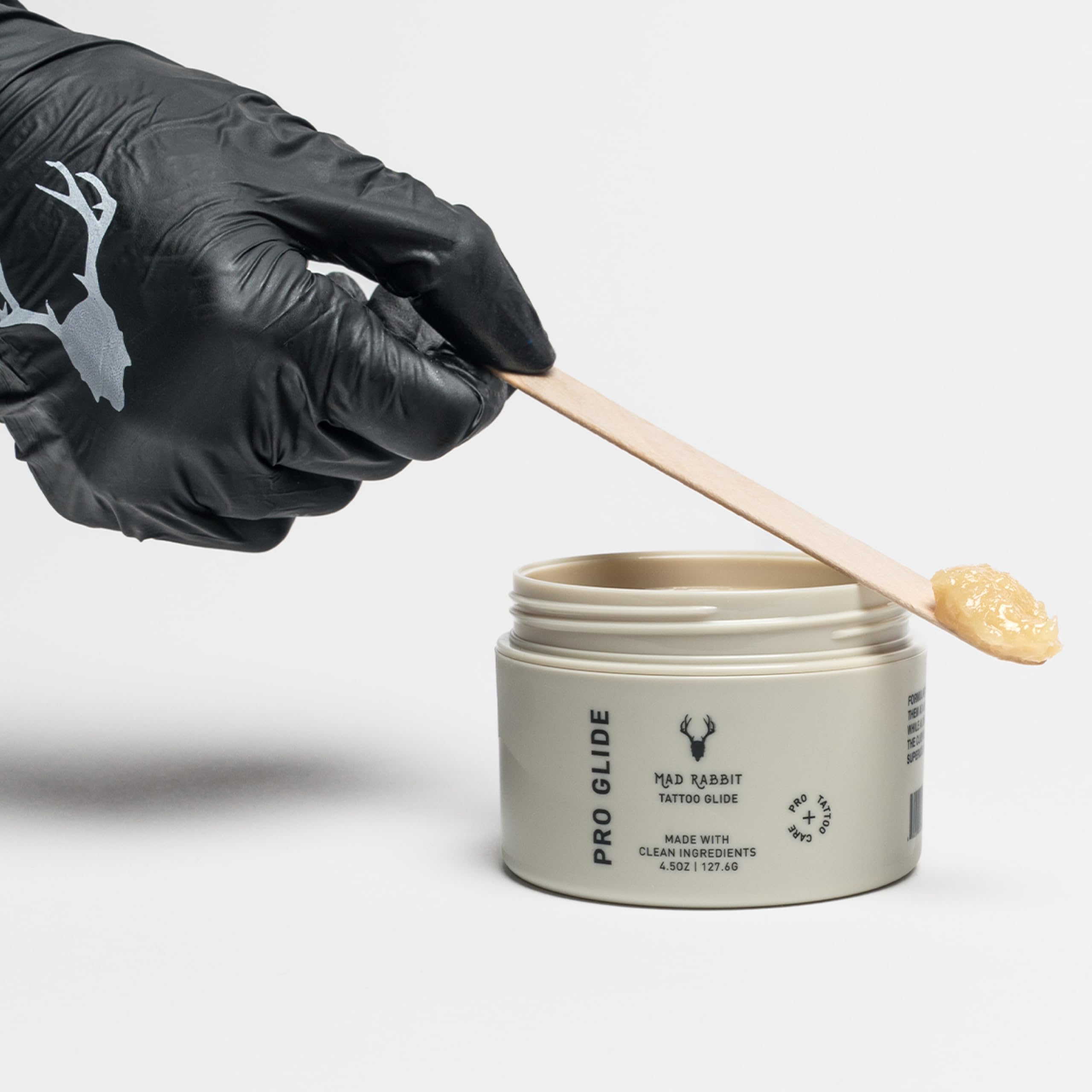 Mad Rabbit Tattoo Artist Glide lavender focus hints at soothing aroma for long sessions