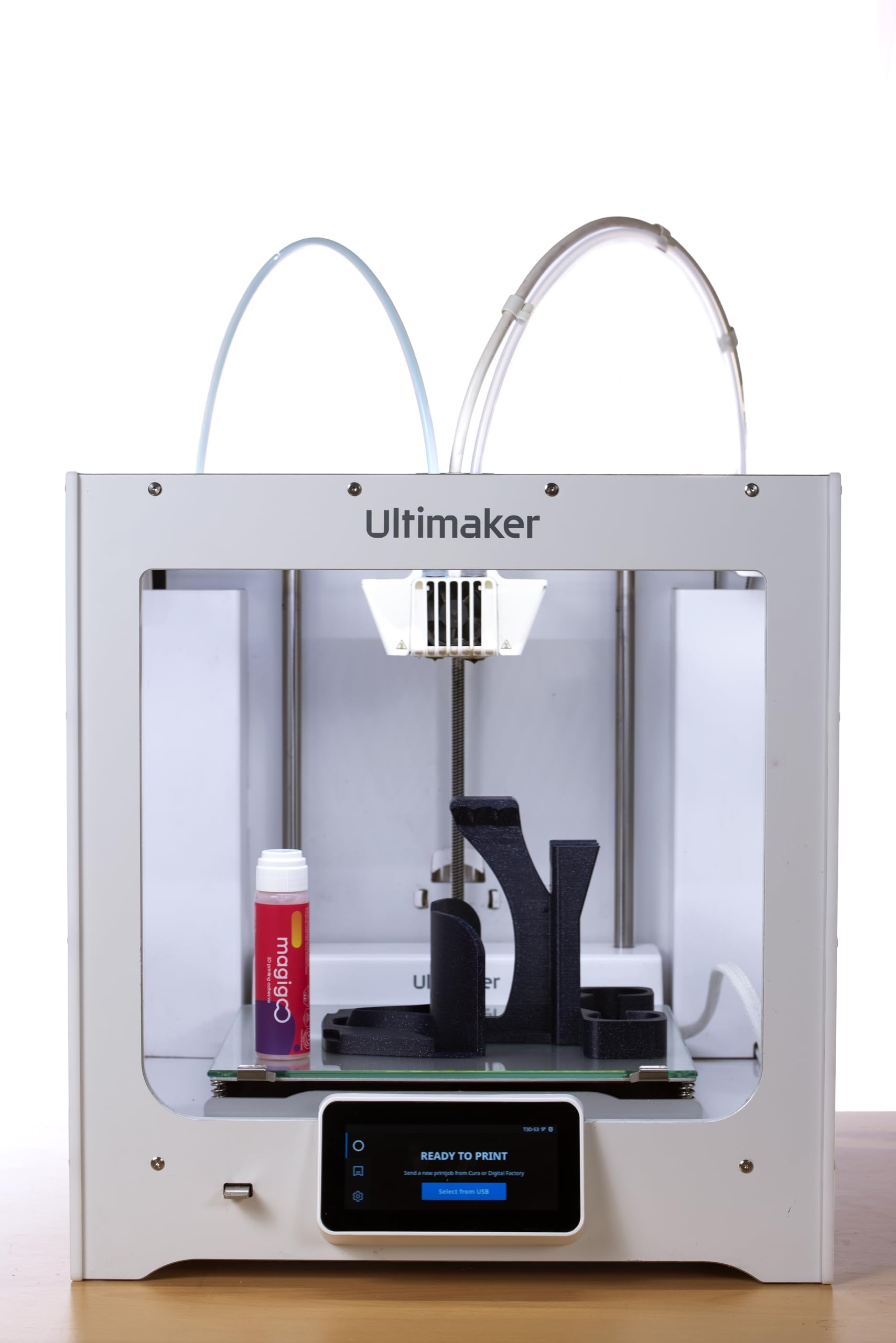 Magigoo MO2016 supports PLA, ABS, PETG, HIPS and TPU workflows.
