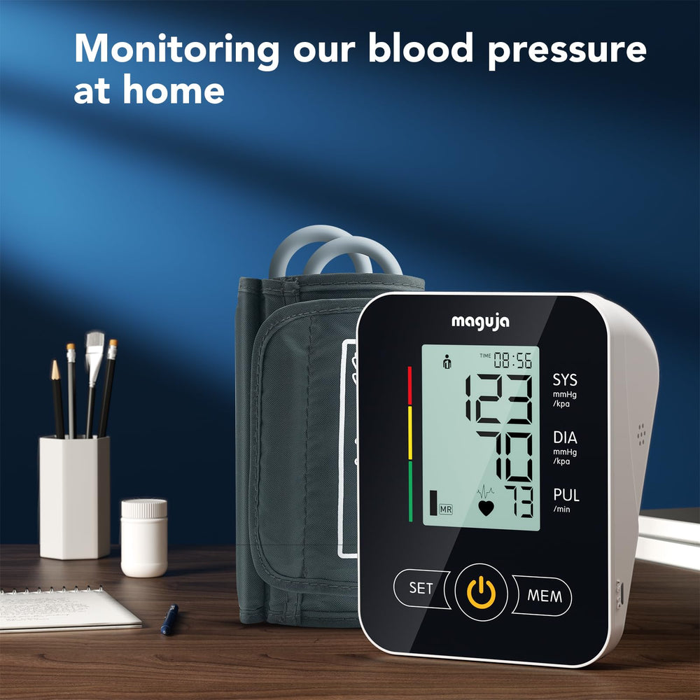 Maguja BP monitor displays the average of the last three readings.