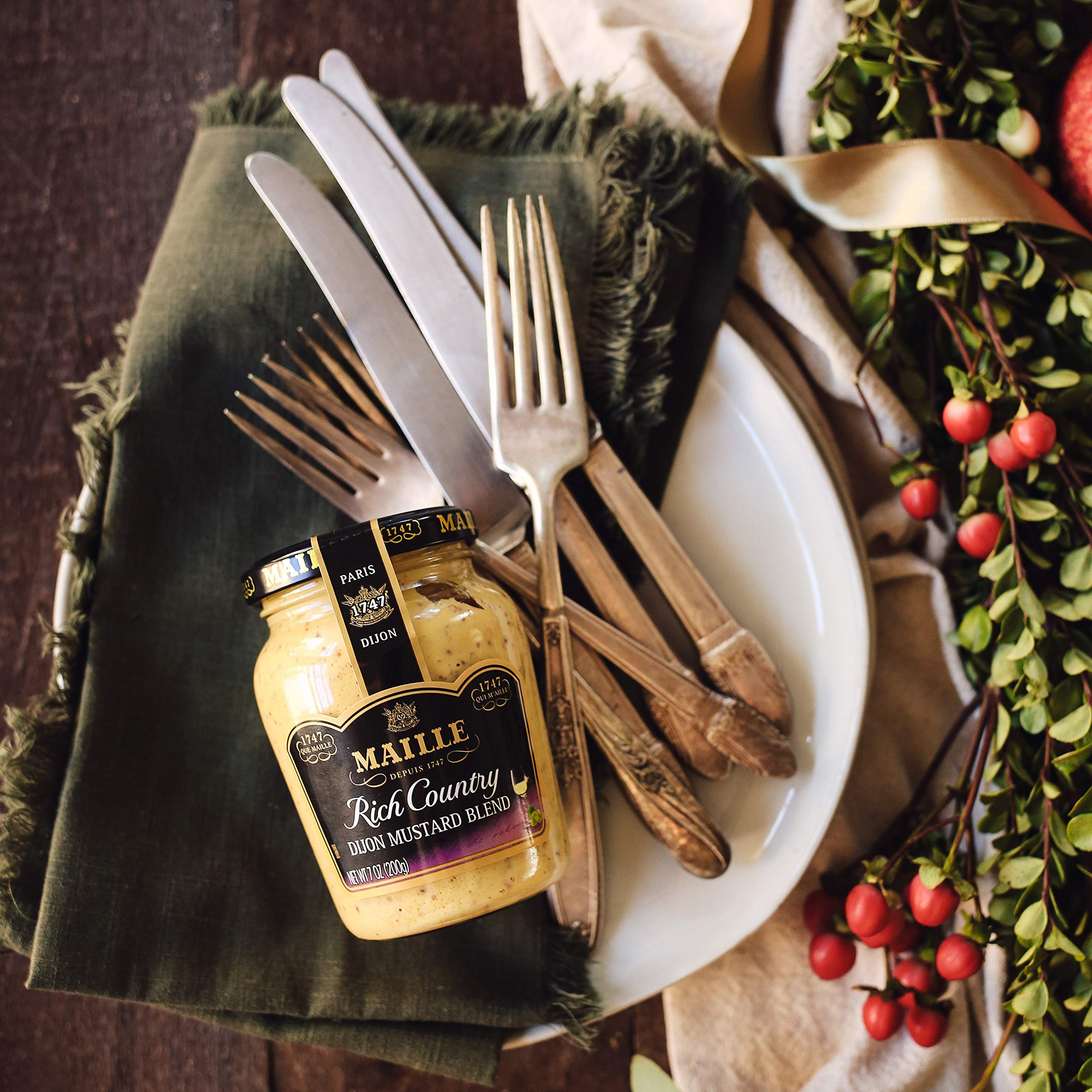 Maille Old Style mustard seeds closeup emphasizes its crisp texture.
