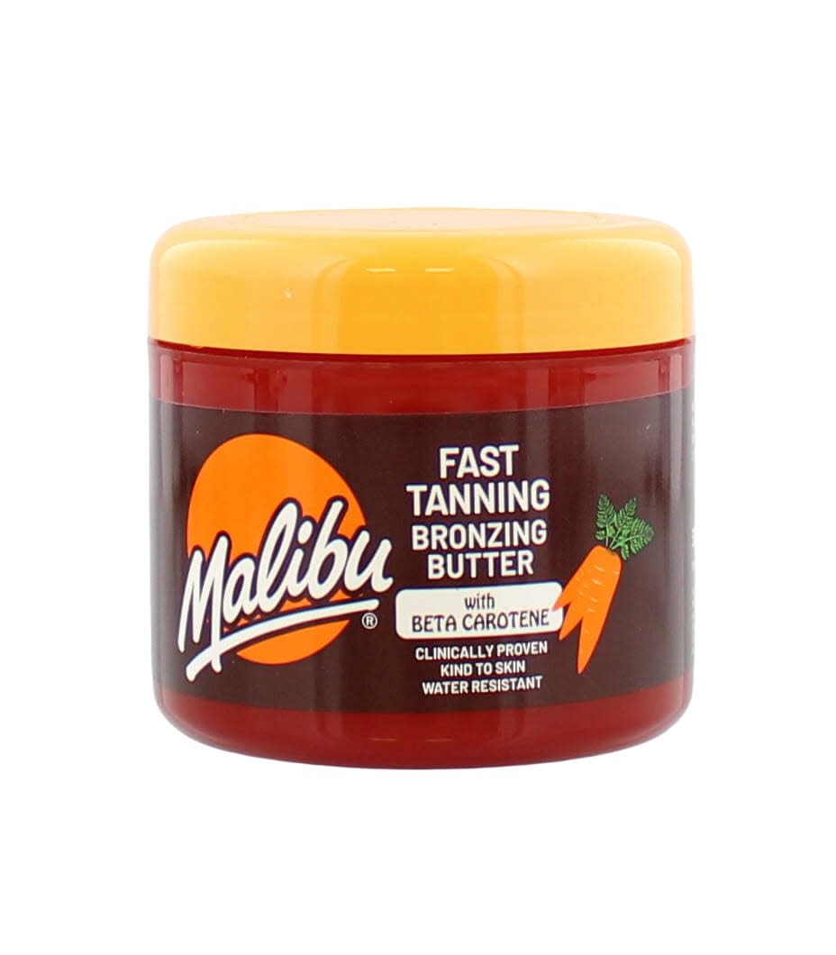 Malibu Sun Fast Tanning Gel bottle close-up with tropical coconut aroma for a beach-ready feel.