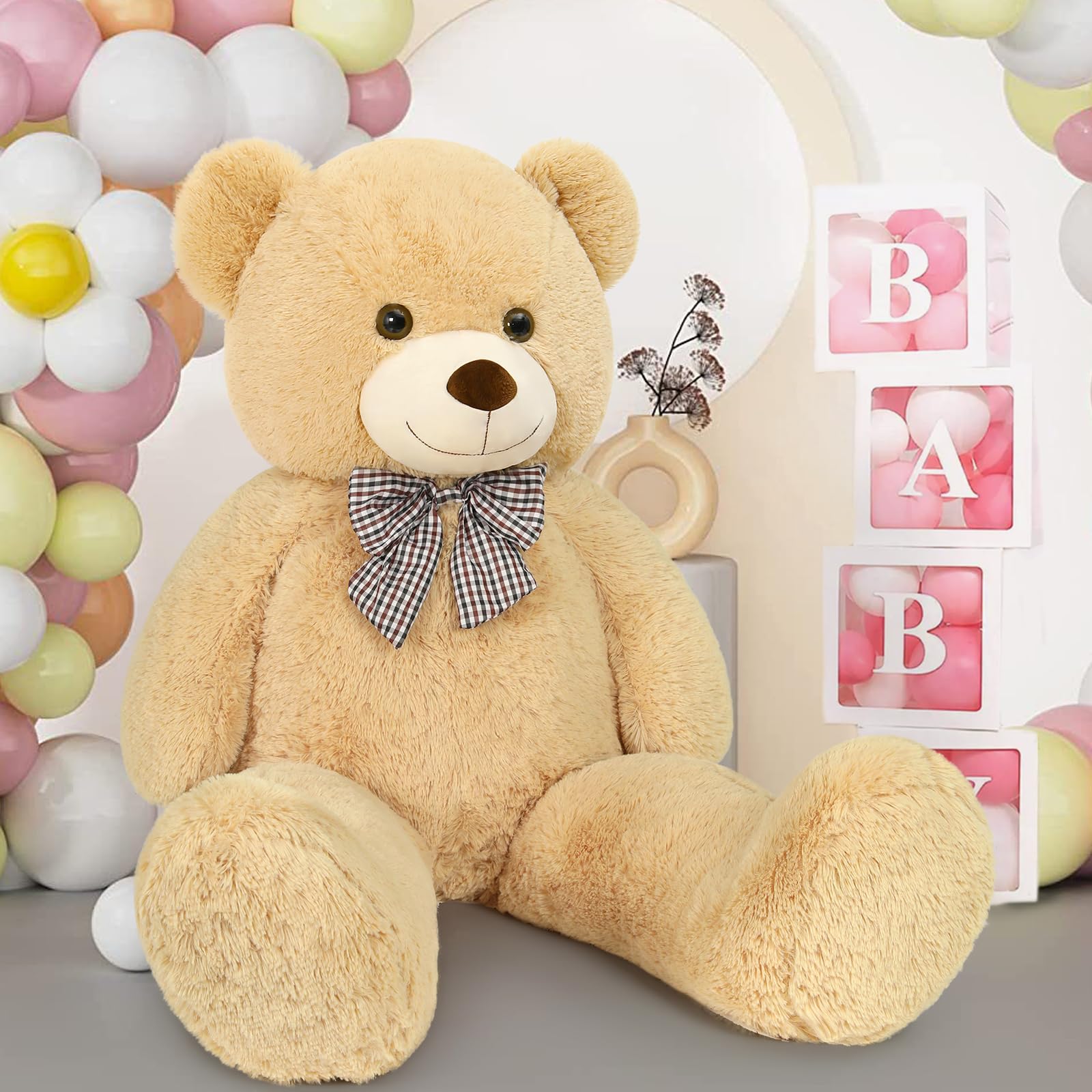 MaoGoLan big bear decor brings festive charm to any party.