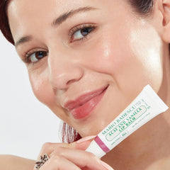 Ingredient spotlight showcasing coconut oil and shea butter for deep moisturization.