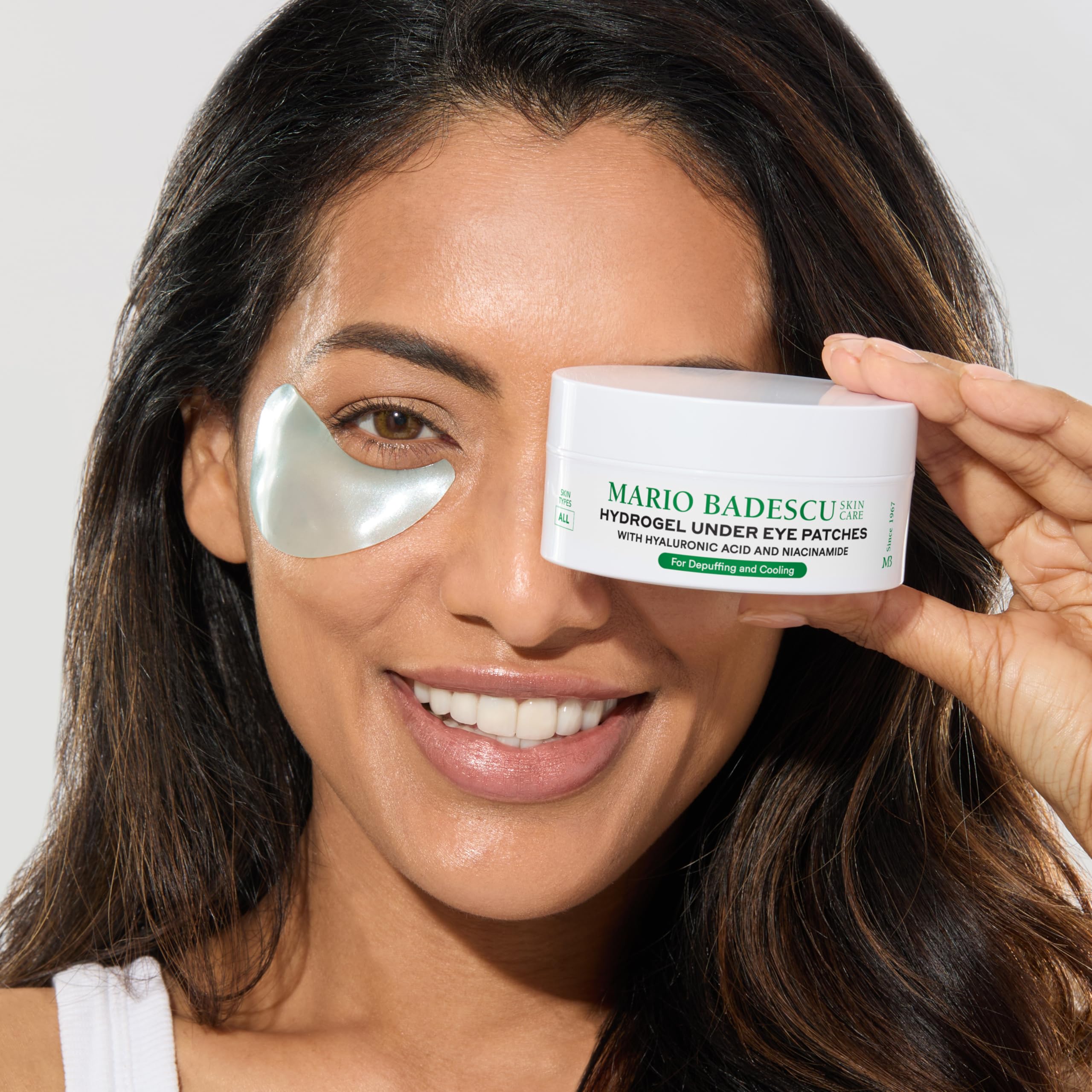Mario Badescu Hydrogel Under Eye Patches depuffing under-eye area with caffeine