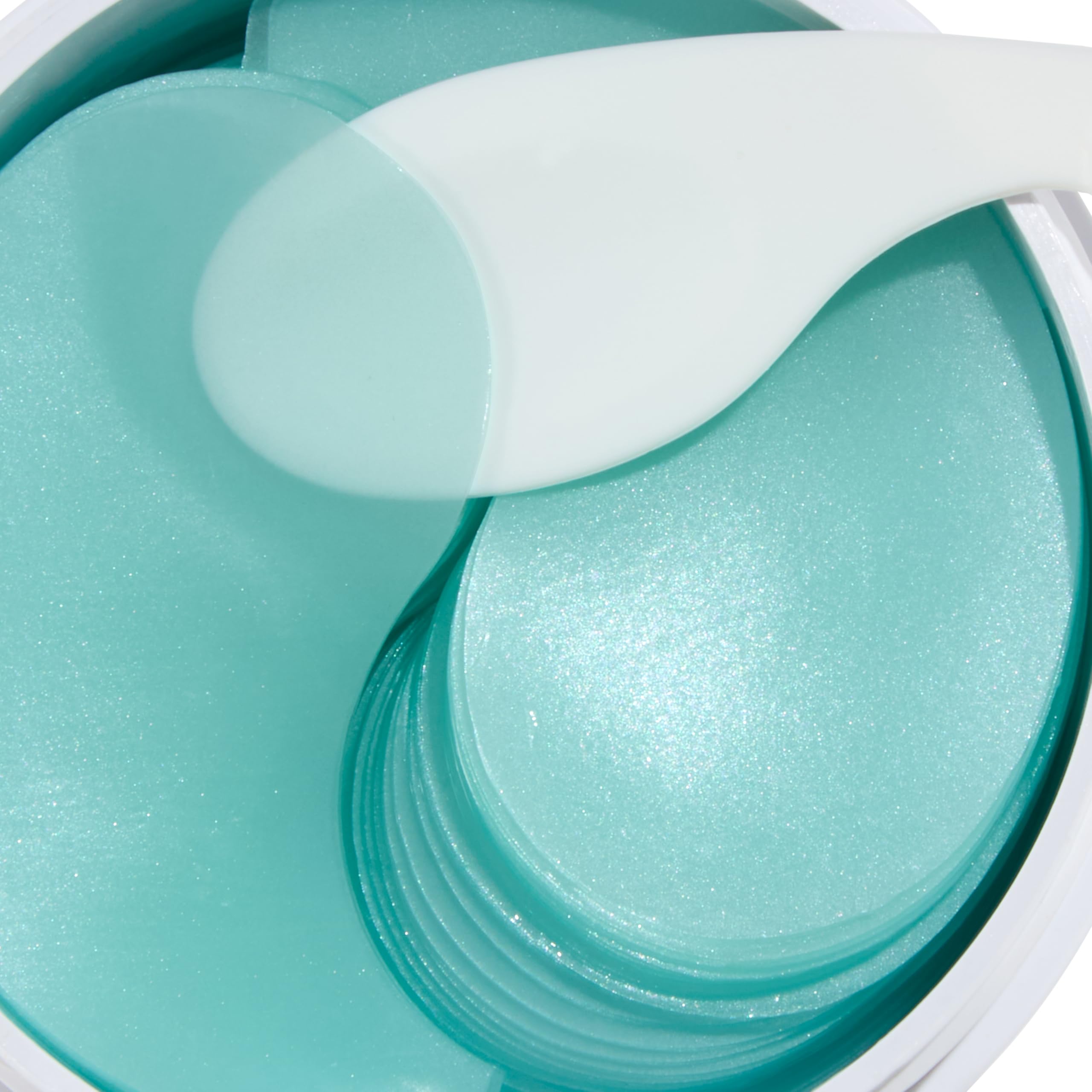 Mario Badescu Hydrogel Under Eye Patches stay in place during use