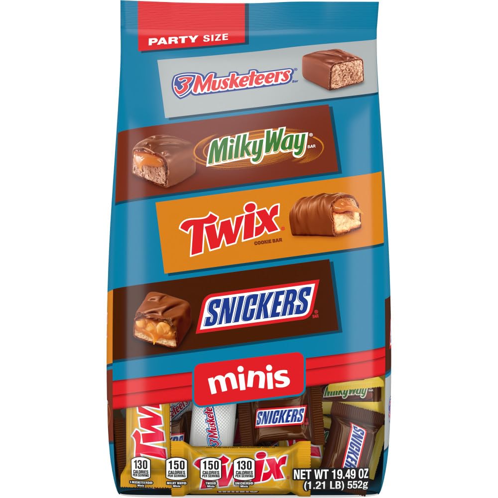 Mars Twix Minis caramel bars close-up highlighting caramel layers and crisp cookie crunch.