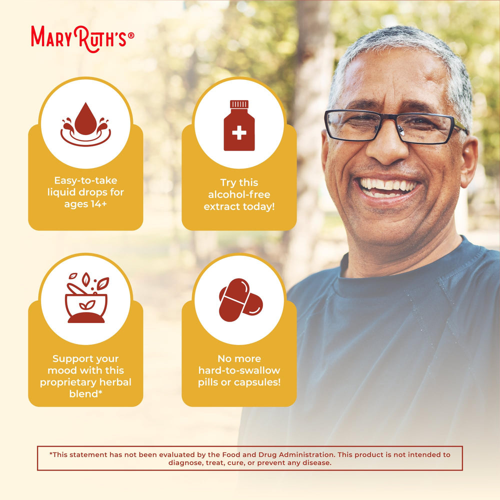 MaryRuth's Turmeric Gold ingredients close-up with turmeric and pepper