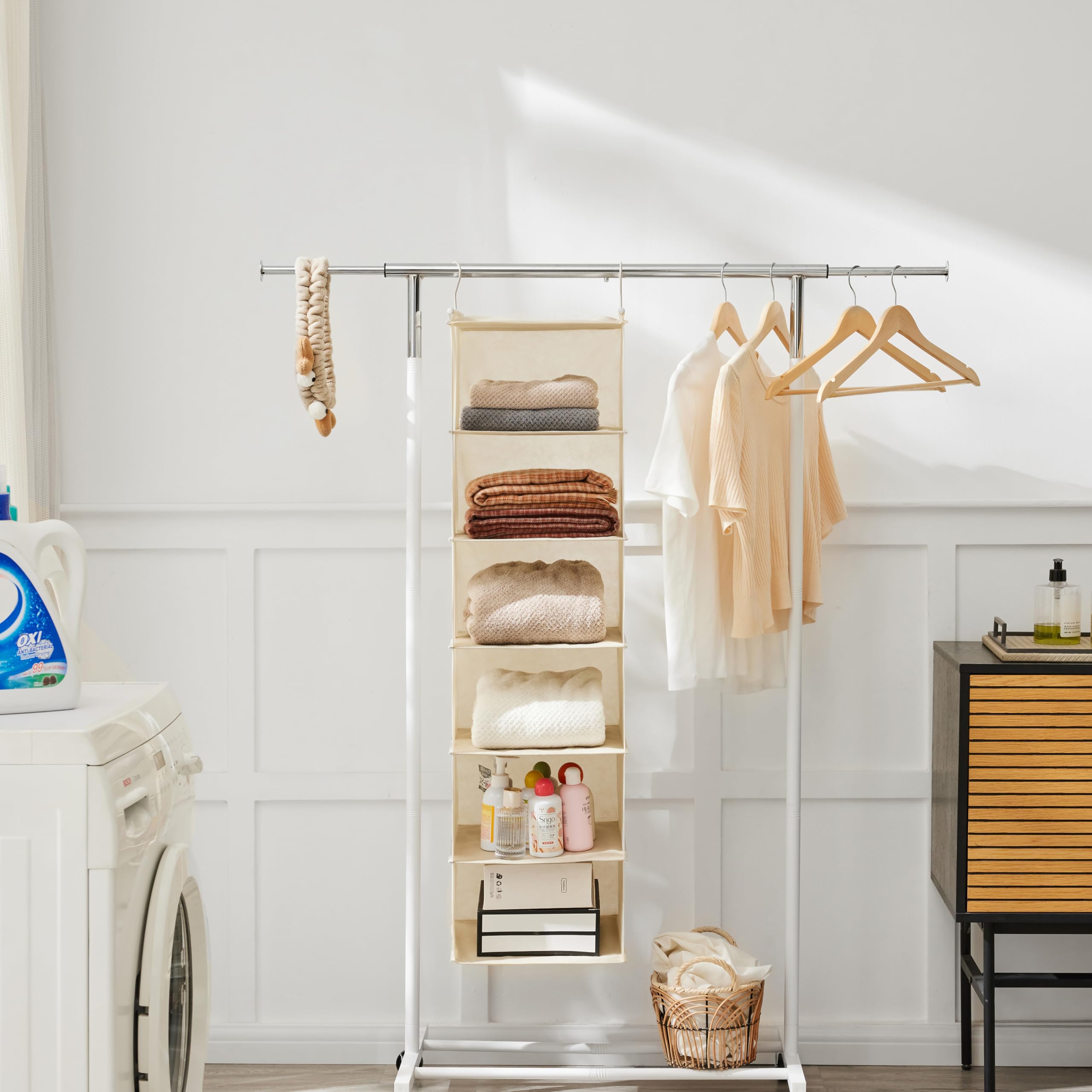 MAX Houser stackable shelves enabling flexible layout
