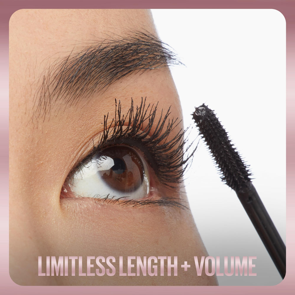 Maybelline Space Diamond glitter mascara close-up shows sparkling lashes.