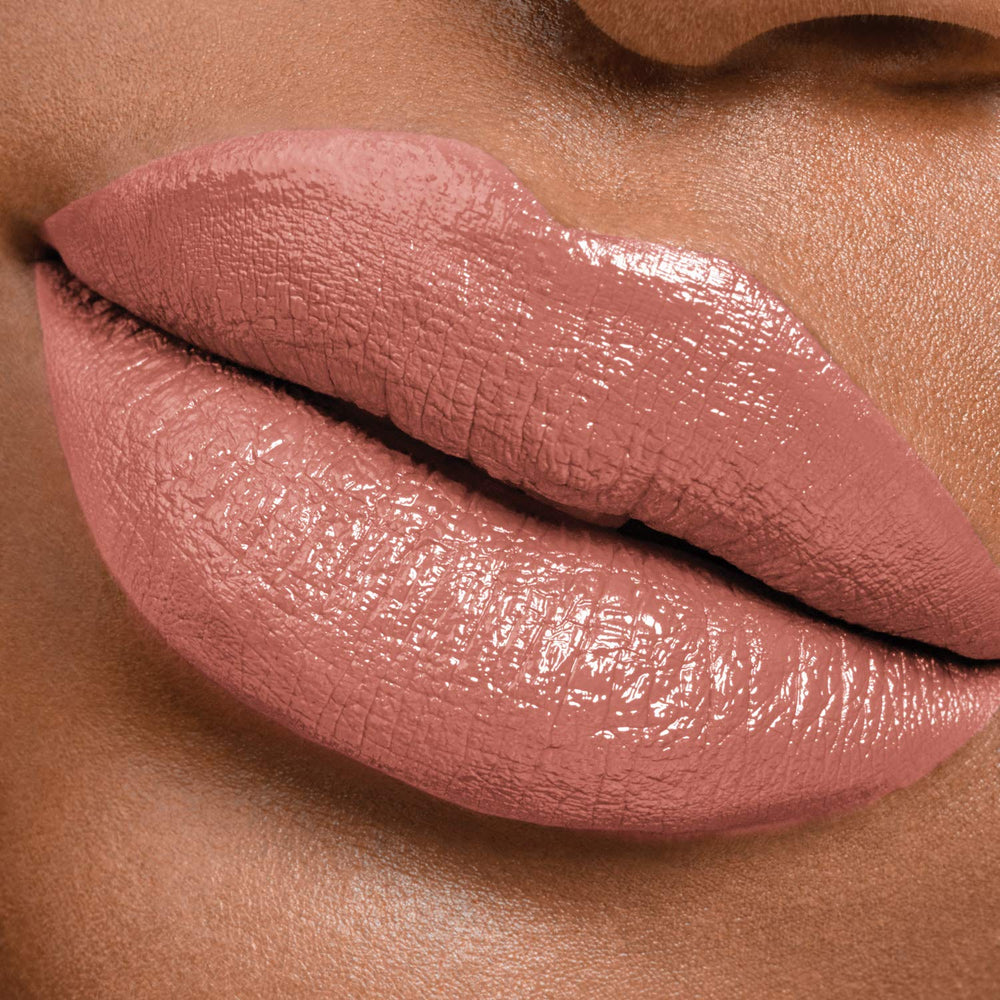 Maybelline Super Stay 24 prevents cracking and flaking.