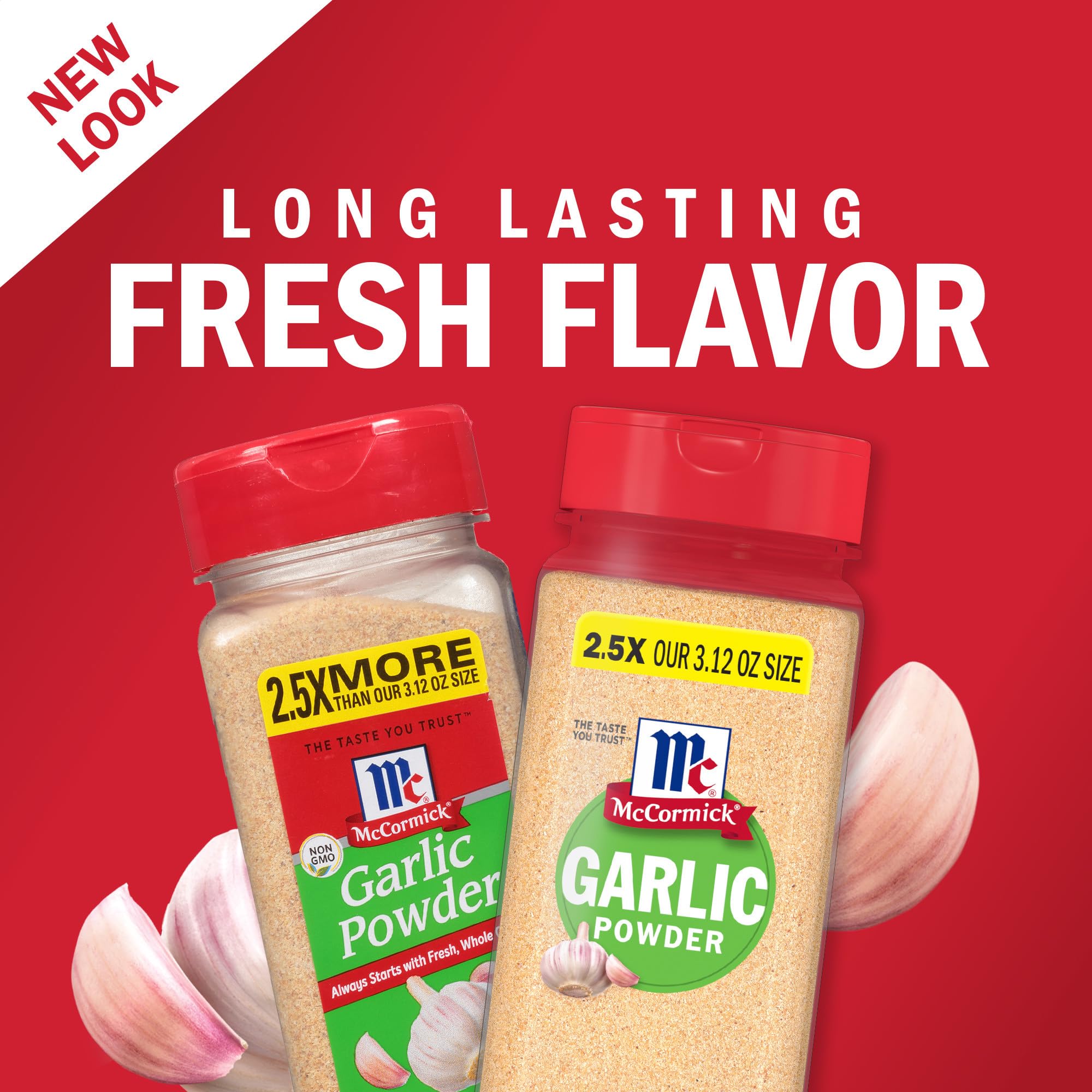 McCormick Garlic Powder dispersing into sauce for even flavor.