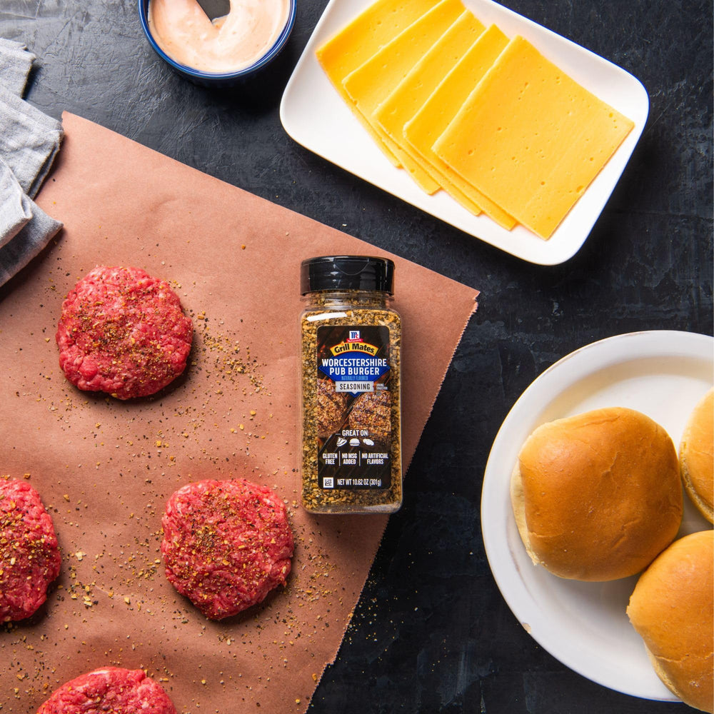 No artificial flavors and no MSG shown on the seasoning bottle.
