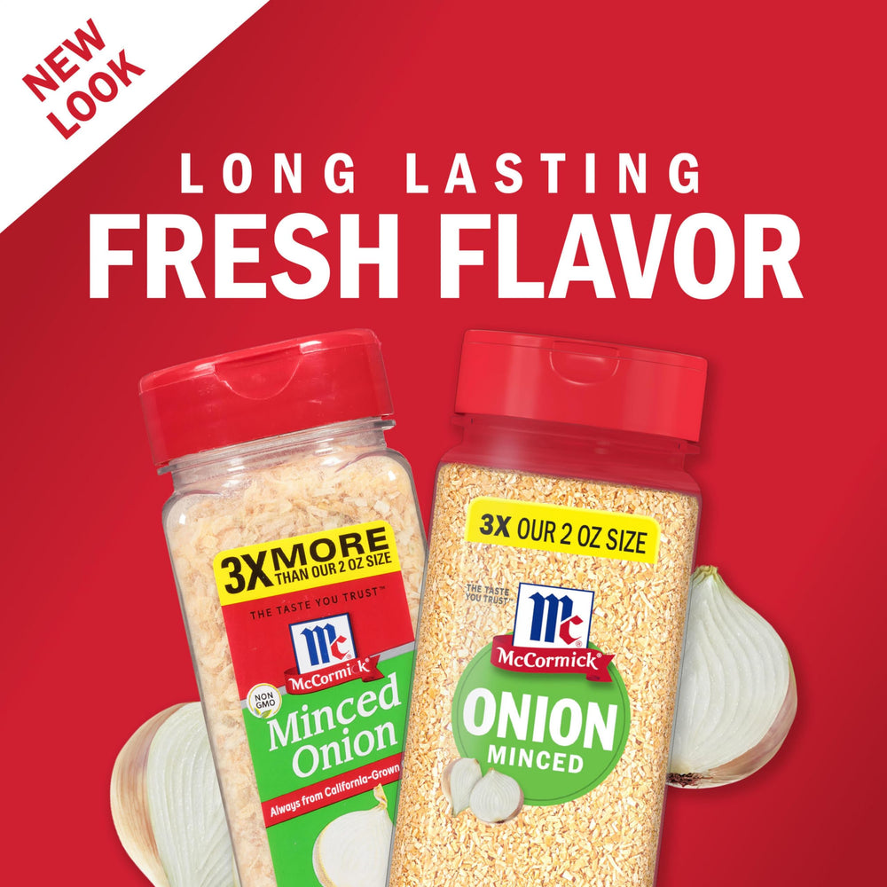 McCormick Minced Onion label front highlights non-GMO quality and SnapTight seal.
