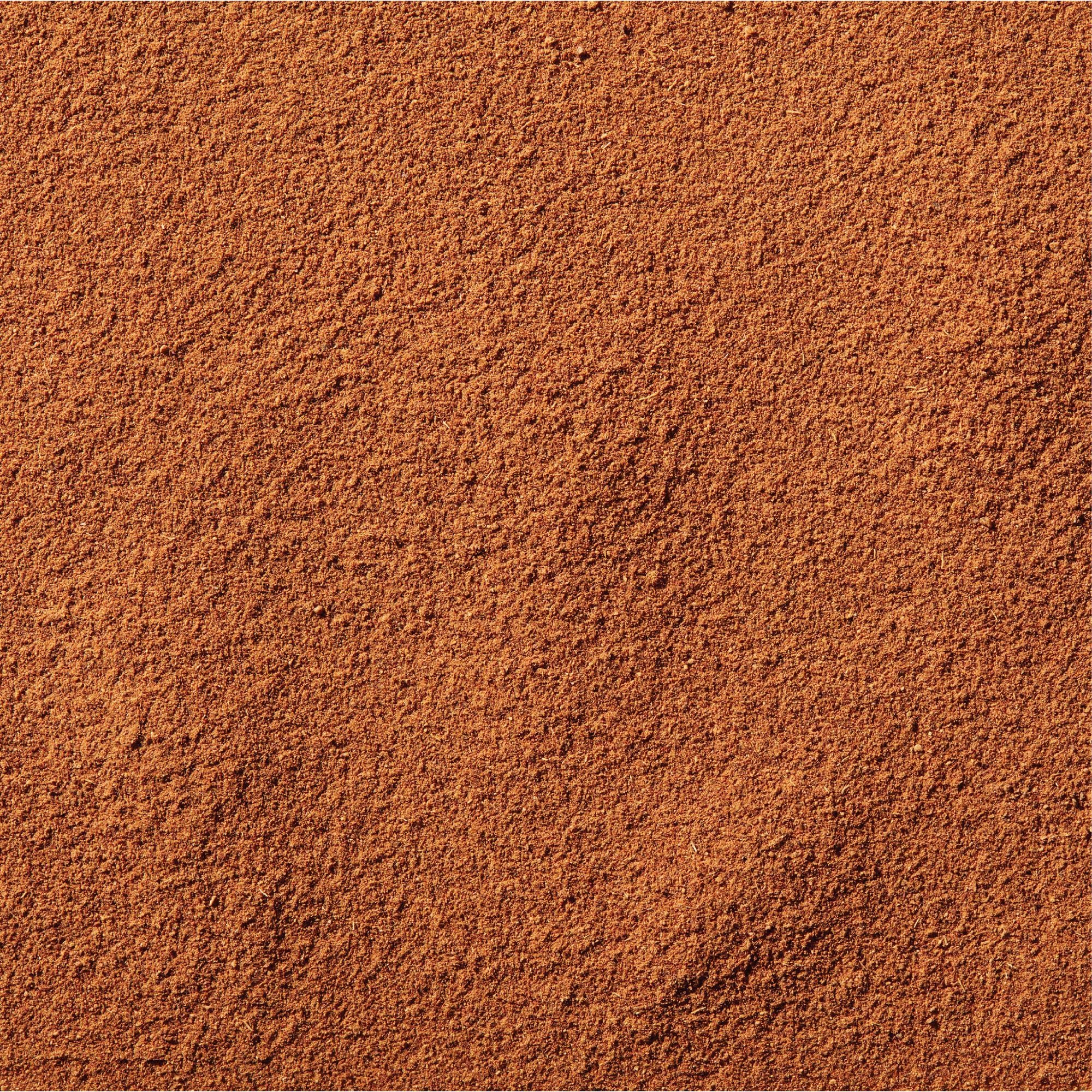 Holiday dining table with McCormick Pumpkin Pie Spice aroma