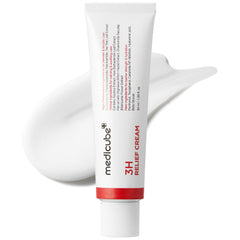 Medicube 3H Daily Relief Cream bottle close-up for easy daily hydration
