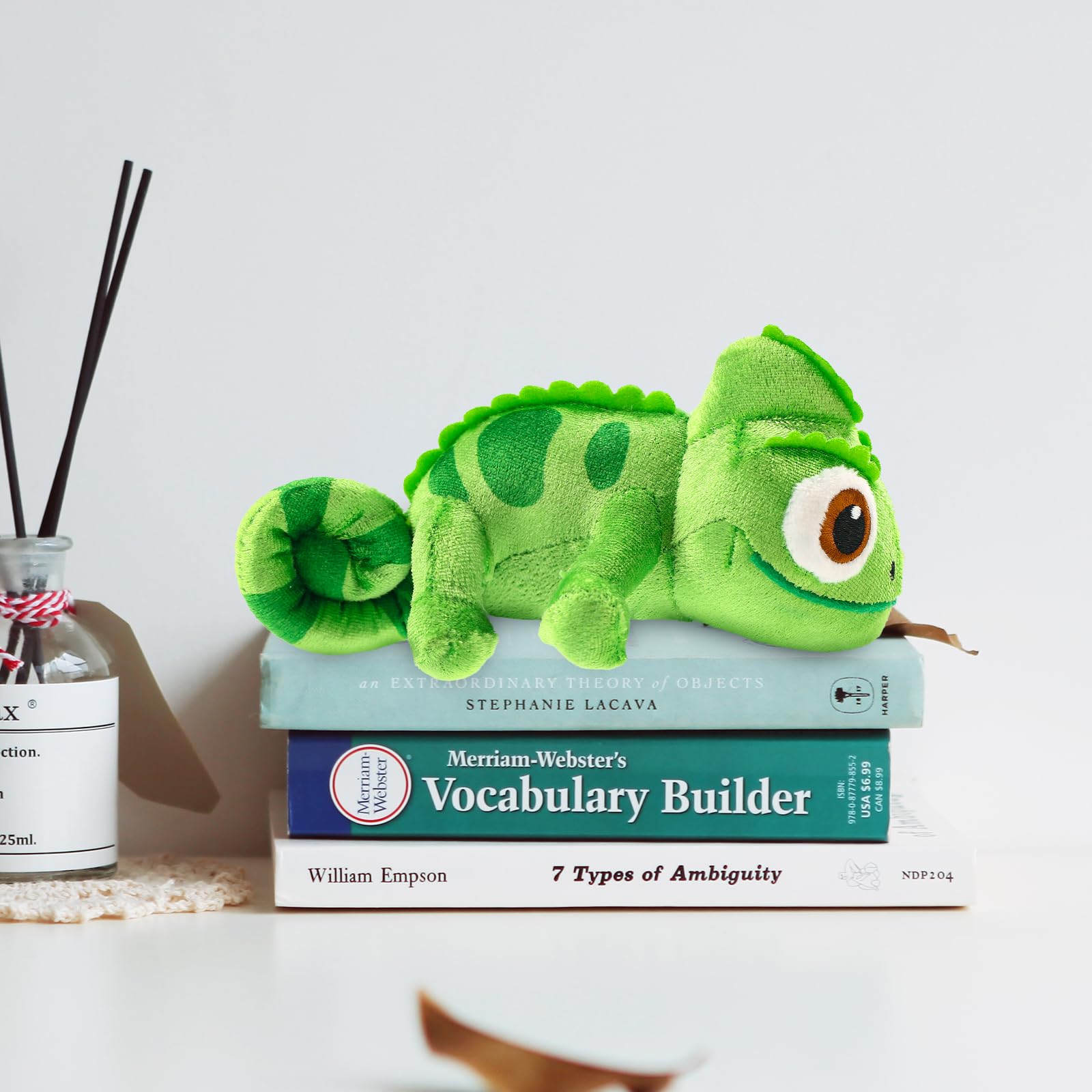 Mejglrc chameleon cosplay accessory enhances party outfits with playful charm.