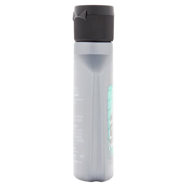 Mennen Afta Pre-Electric Lotion non-greasy texture appears quick to absorb