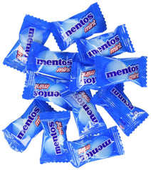 Mentos Foodkoncept chewy classic fresh mint front-pack view, great for gatherings.