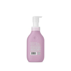 Method Dream Foam pump dispensing shows quick lather with every press.