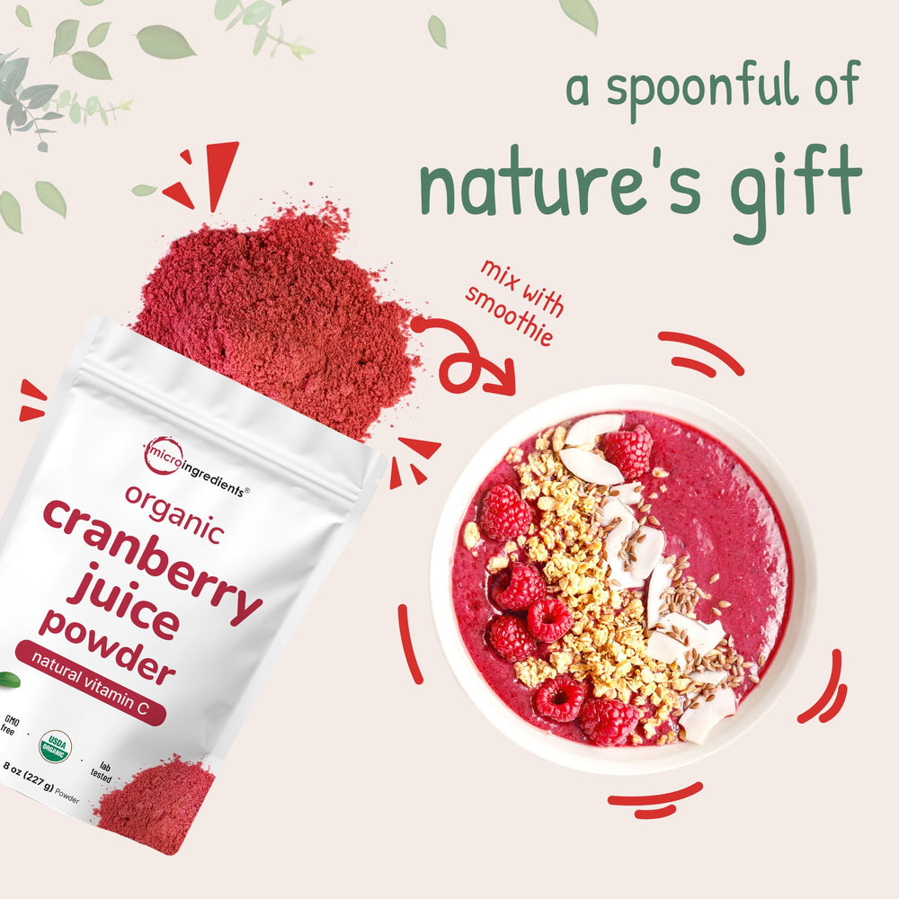 Micro Ingredients cranberry powder dissolving in water illustrating solubility.