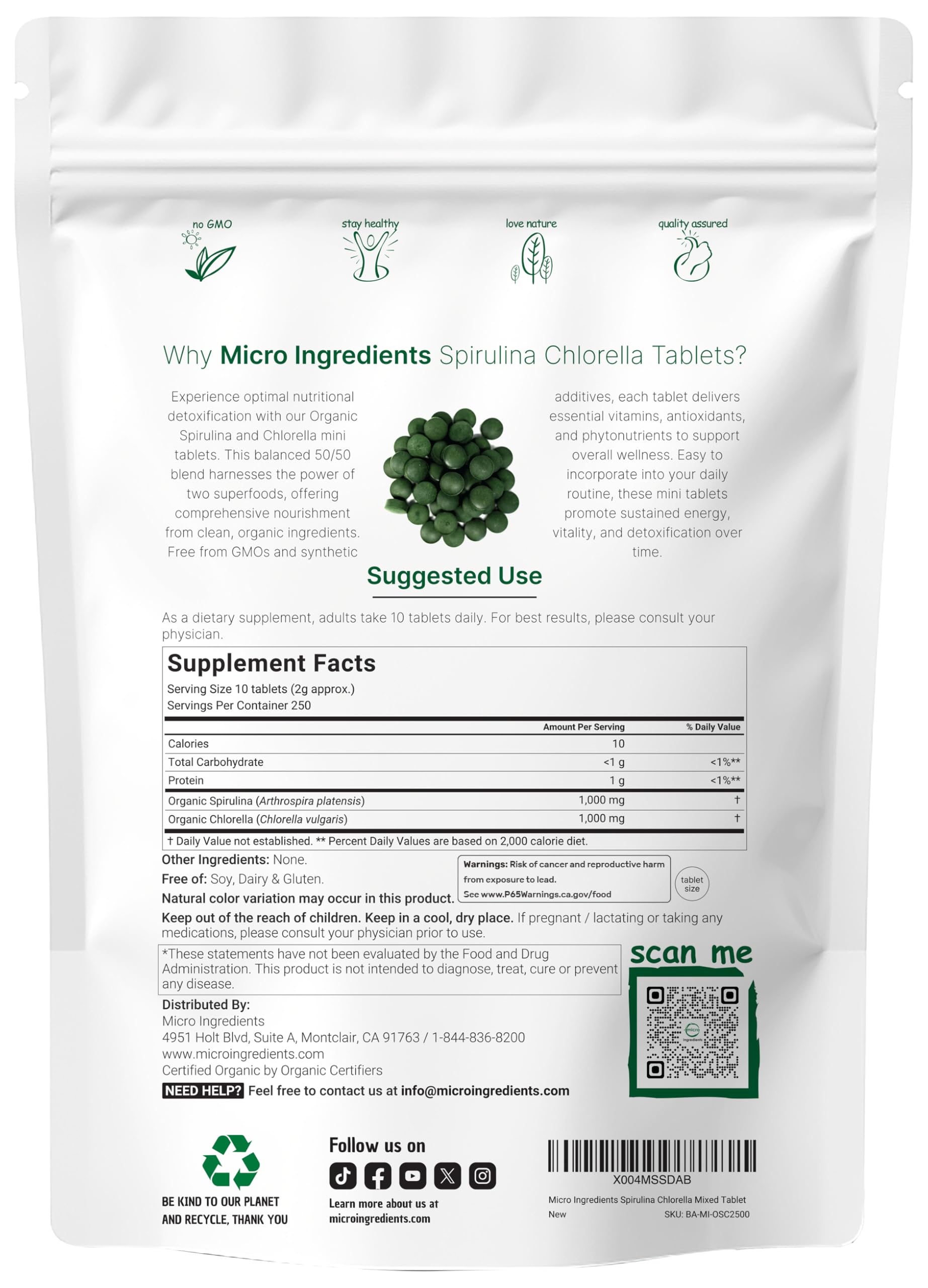 Micro Ingredients spirulina-chlorella mini tablets close-up, easy-to-swallow on-the-go.