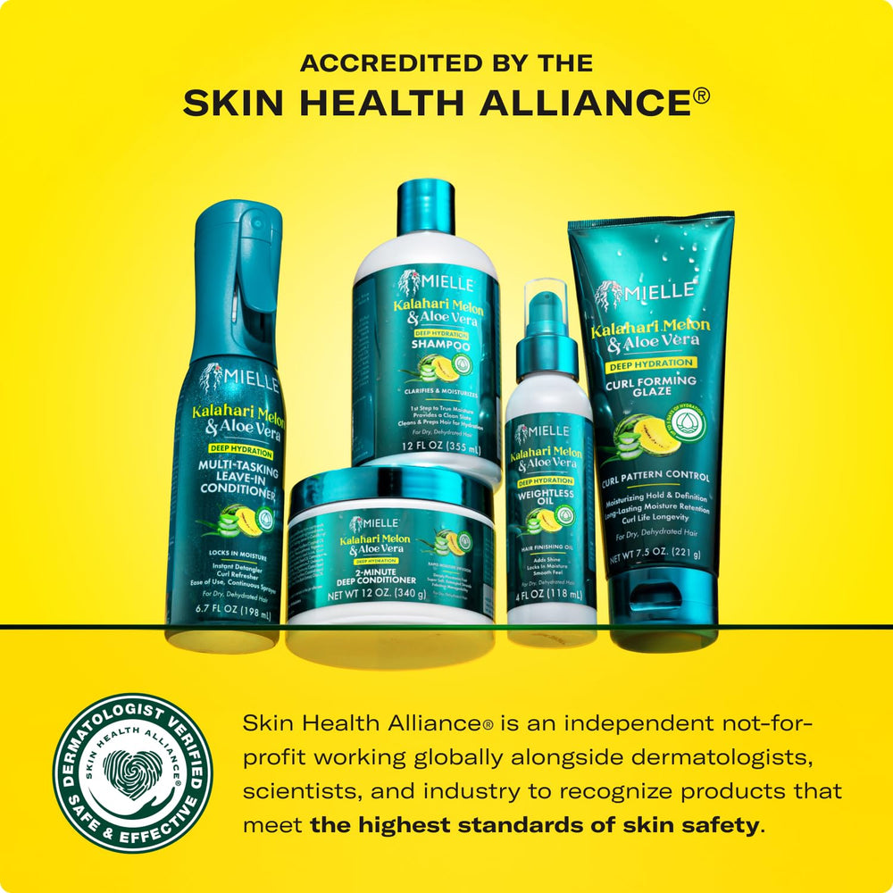 Mielle Organics Weightless Hair Oil with Aloe Vera showing moisture boost.