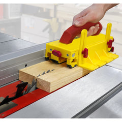 Milescraft GrabberPRO passes over the blade while maintaining contact for cleaner edges