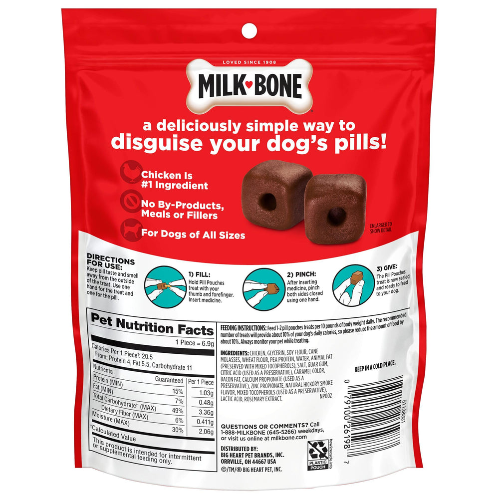Milk-Bone Pill Pouches dog enjoying time during medication with flavor.