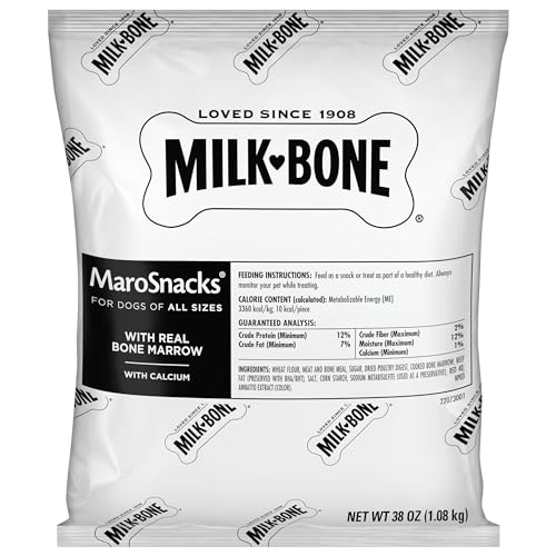 Milk-Bone MaroSnacks crunchy exterior and savory center provide satisfying texture.