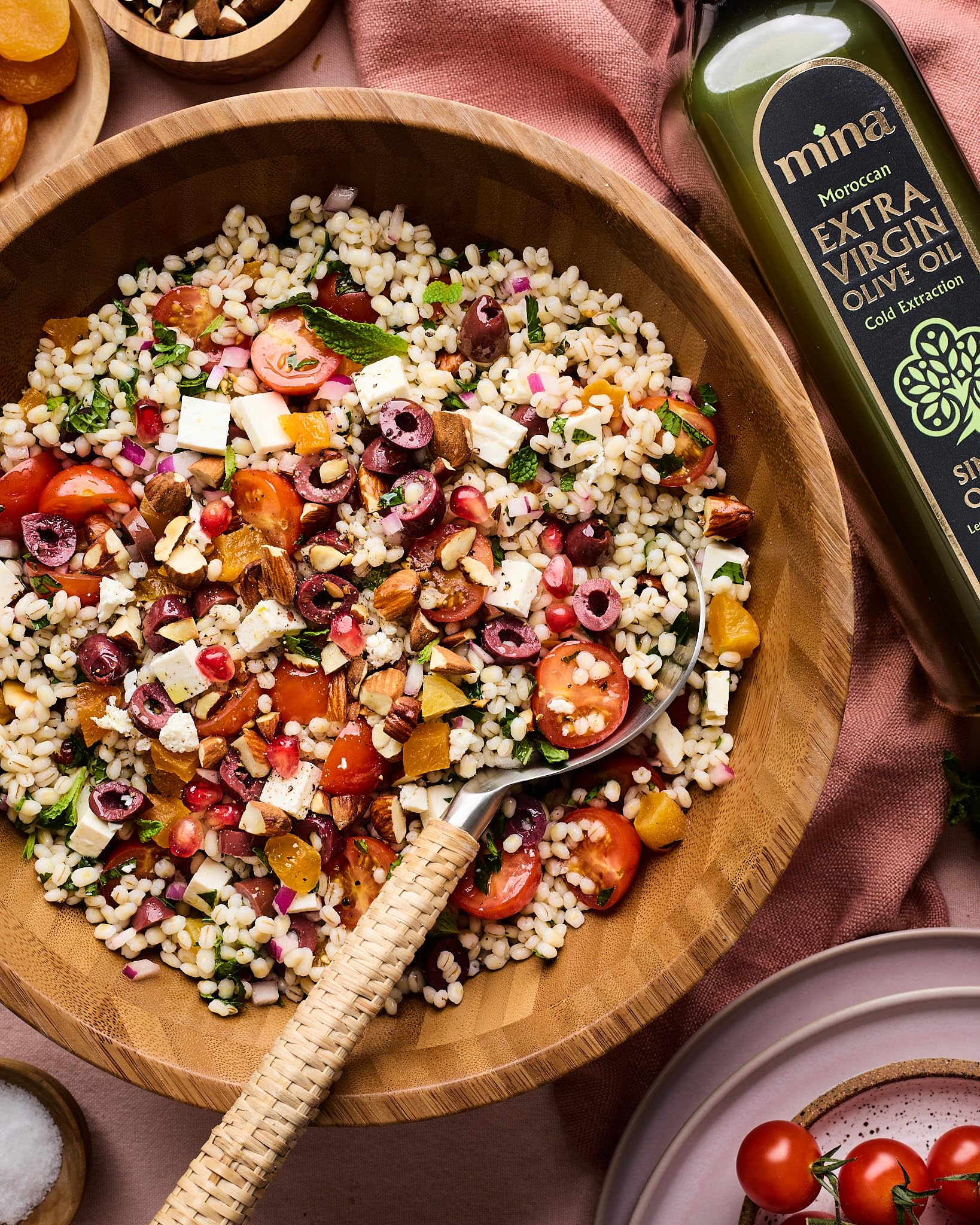 Mina 2-liter packaging ideal for family kitchens.