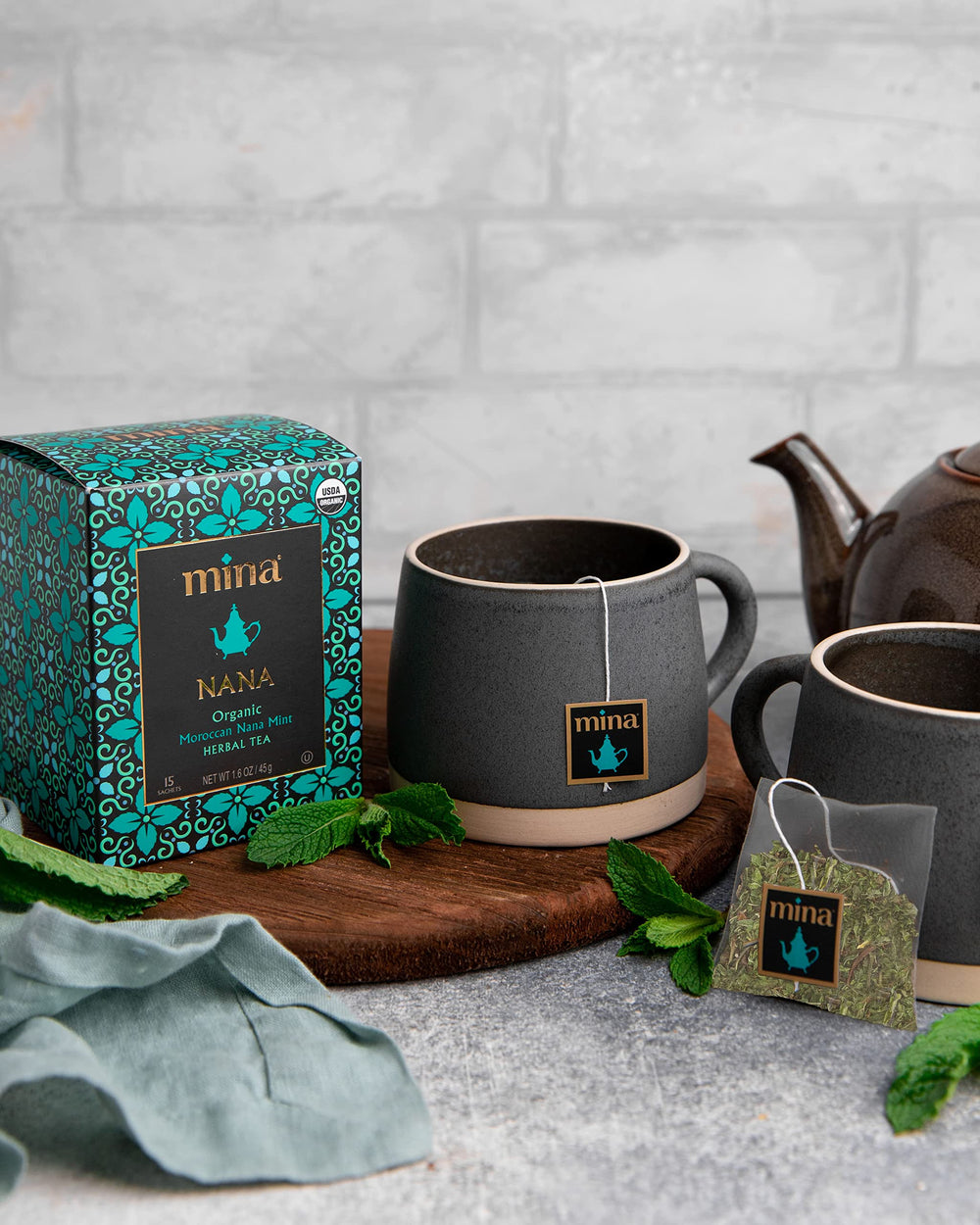 Mina Nana Moroccan mint leaves aroma close-up conveys vibrant scent and fresh flavor promise.