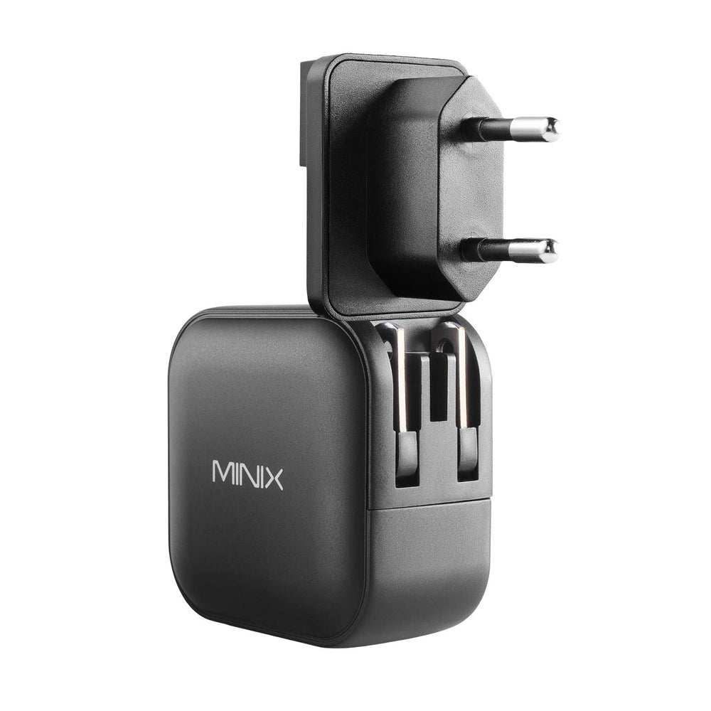 MINIX 66W Turbo folding plug demonstrates travel-friendly, tangle-free power on the go