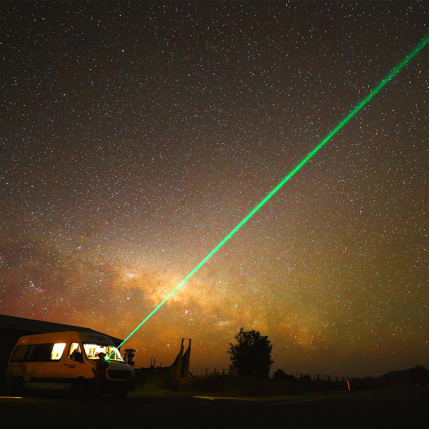 MIPREZT Professional green laser pointer packaging highlights easy setup.