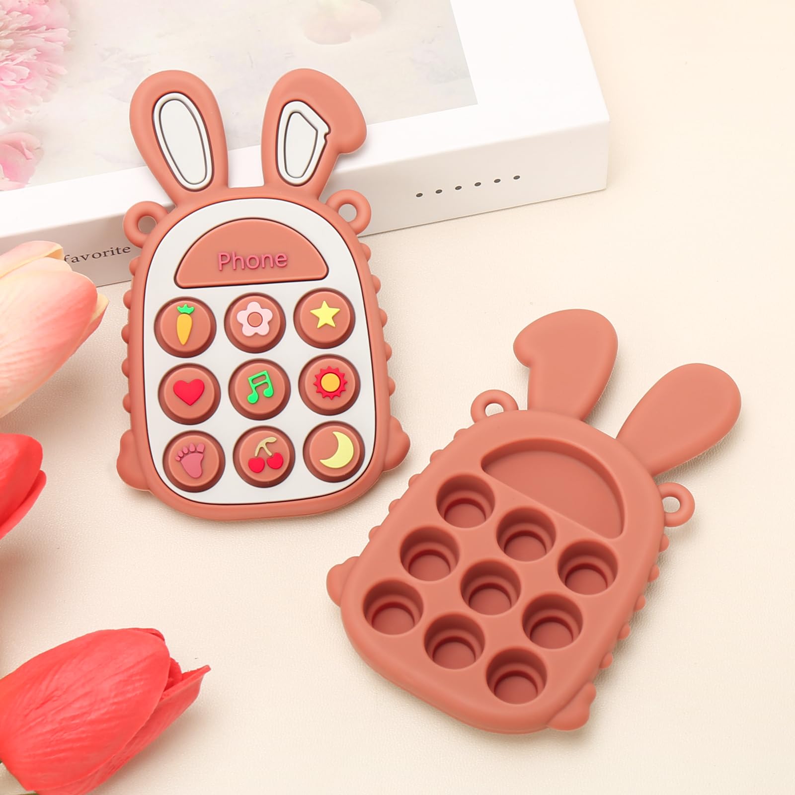 MISSLILI teether can be chilled for extra gum relief.