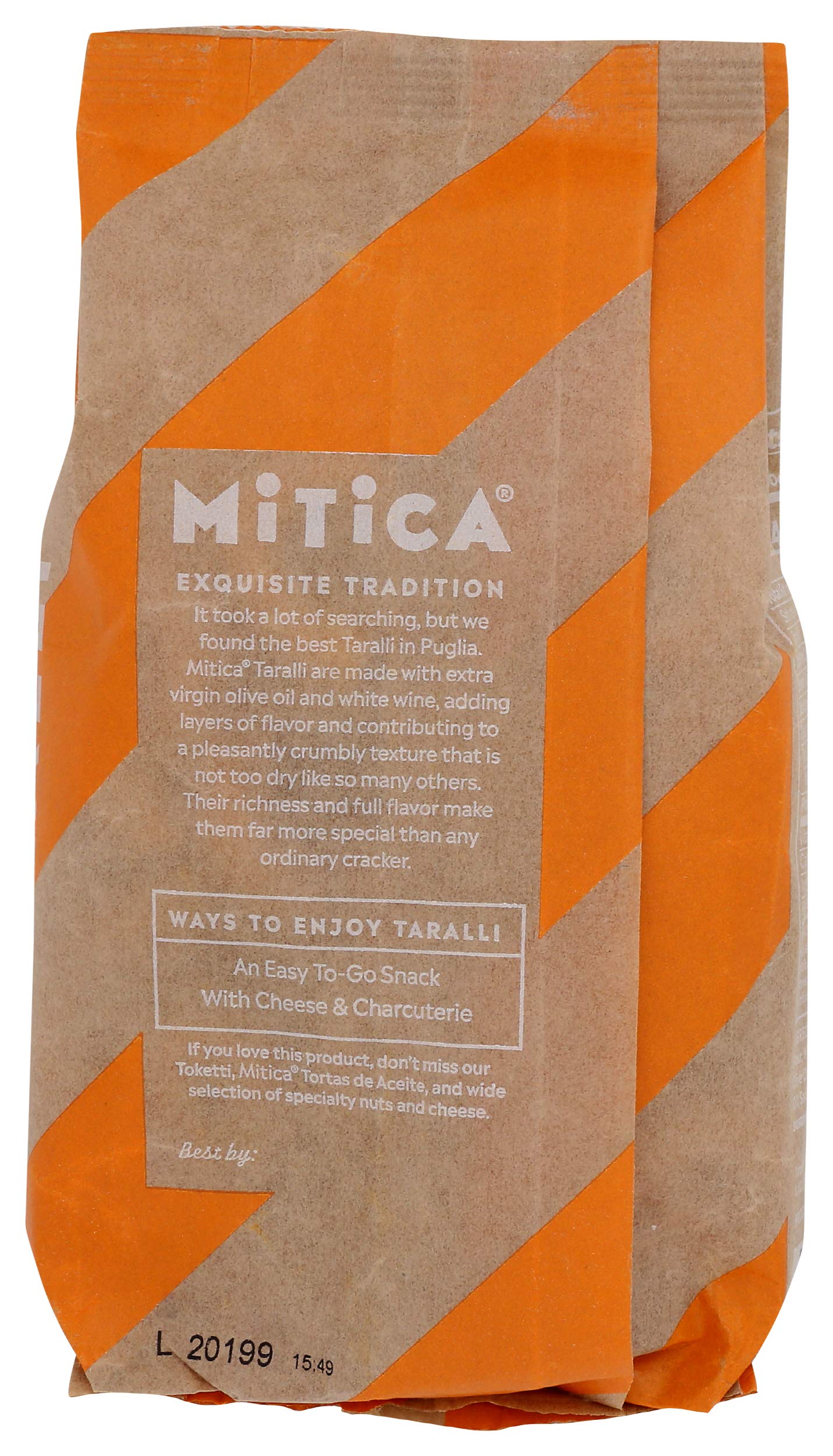 Mitica Classic Taralli arranged on a cheese board for entertaining.