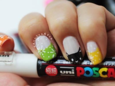 Mitsubishi Pencil POSCA White on porcelain or metal surfaces for bold accents