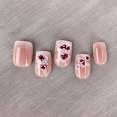 Mivota close-up of white silver flower nail art