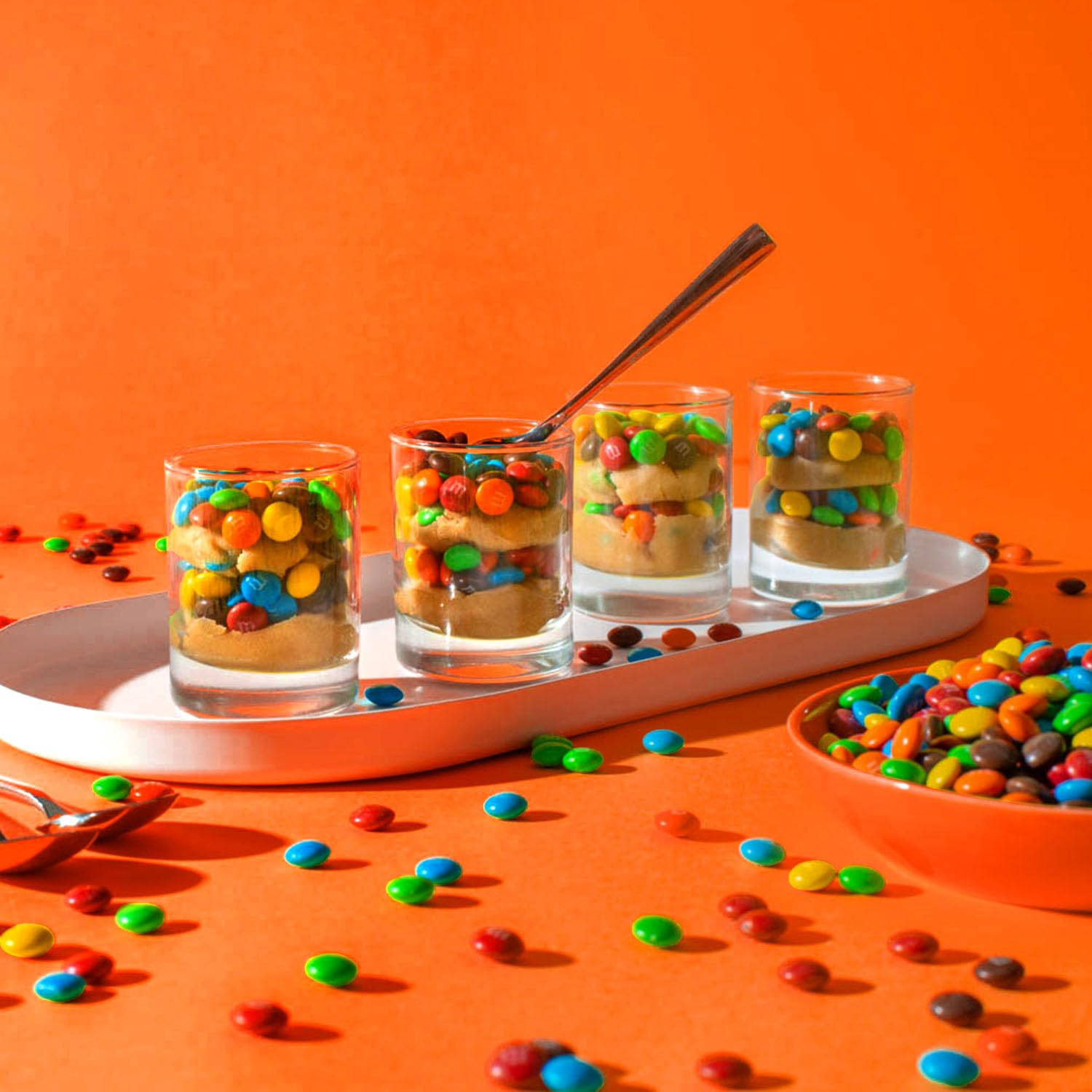 Adds color and classic chocolate flavor to desserts.