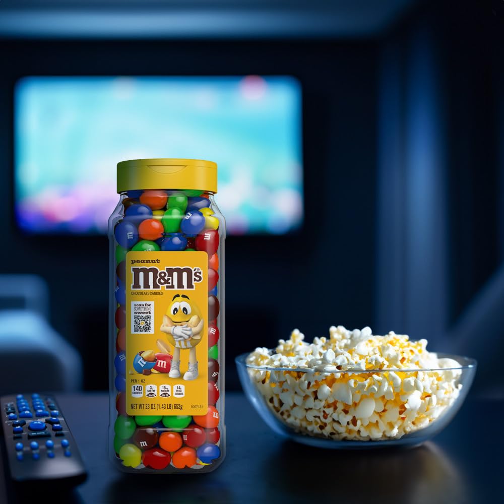 Lightweight M&M'S jar packaging supporting sustainability and portability