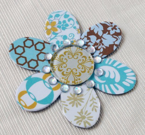 Mod Podge Extreme Glitter dries clear on canvas, preserving vibrant glitter effects.