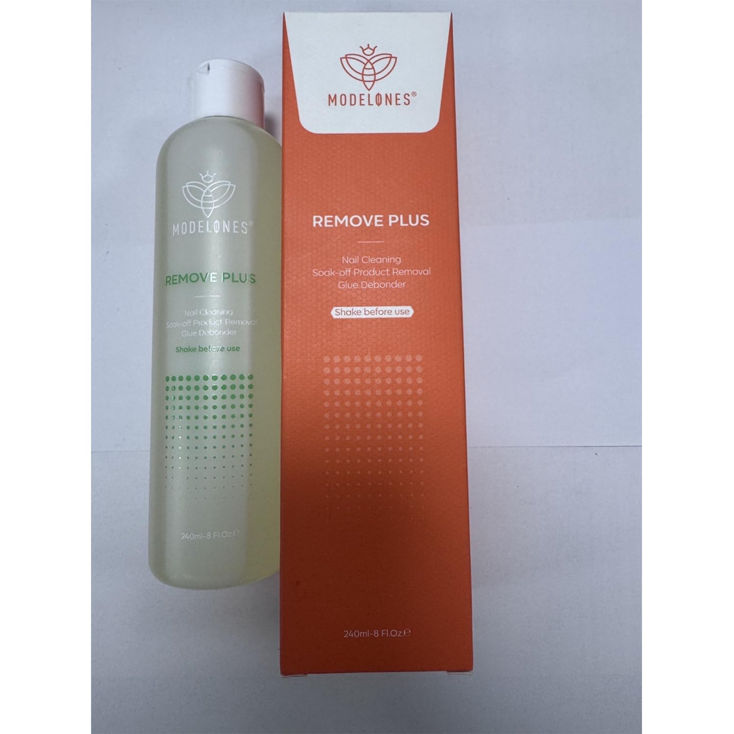Modelones remover applied on nails demonstrating quick removal.