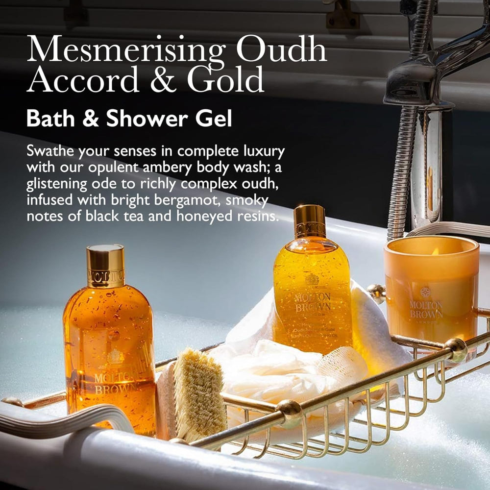 Oudh and bergamot lather releases smoky-sweet notes during daily cleansing.