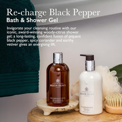 Molton Brown Re-Charge Black Pepper foam lather demonstrates rich cleansing and uplifting aroma