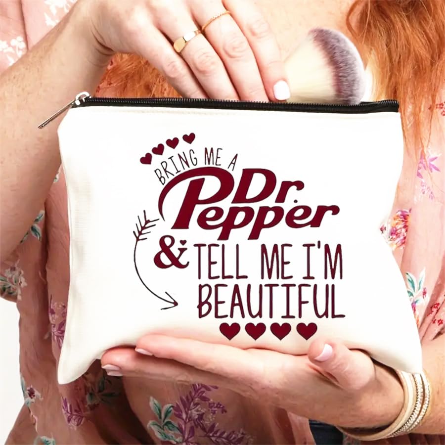 MONNYCAR durable zipper canvas bag keeps items secure during travel.