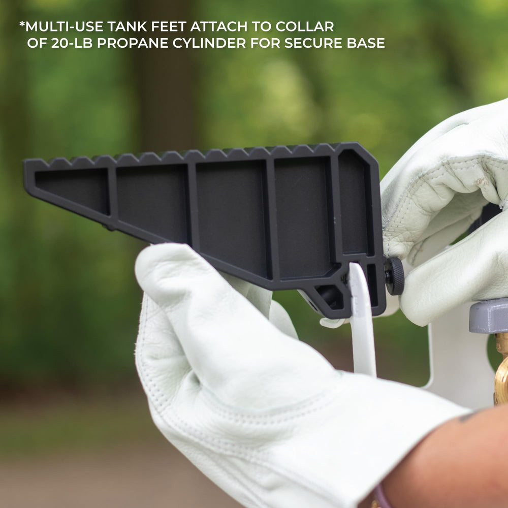 Hand-tighten connection requires no tools for easy use.