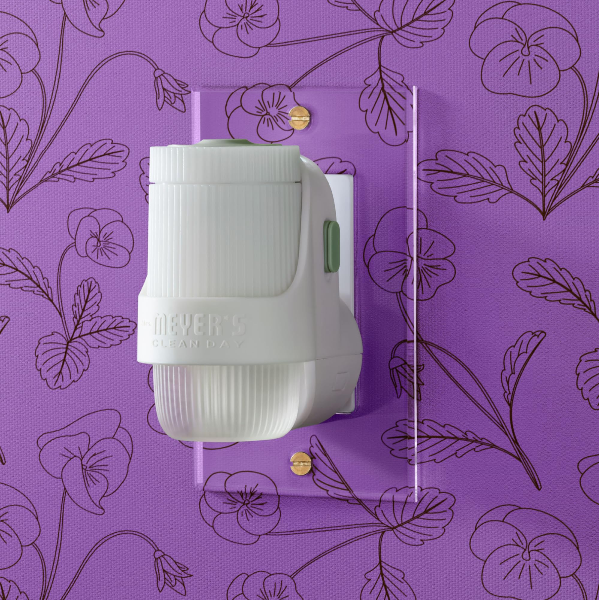Garden-inspired notes ideal for kitchen and mudroom refresh